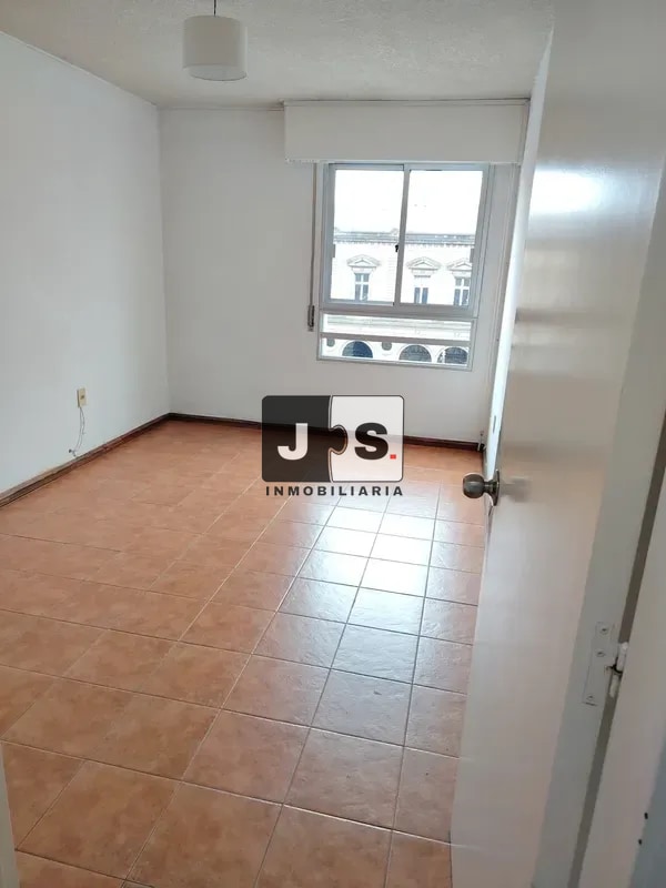 Alquilo Apartamento 2 dormitorios en Centro · Foto 12