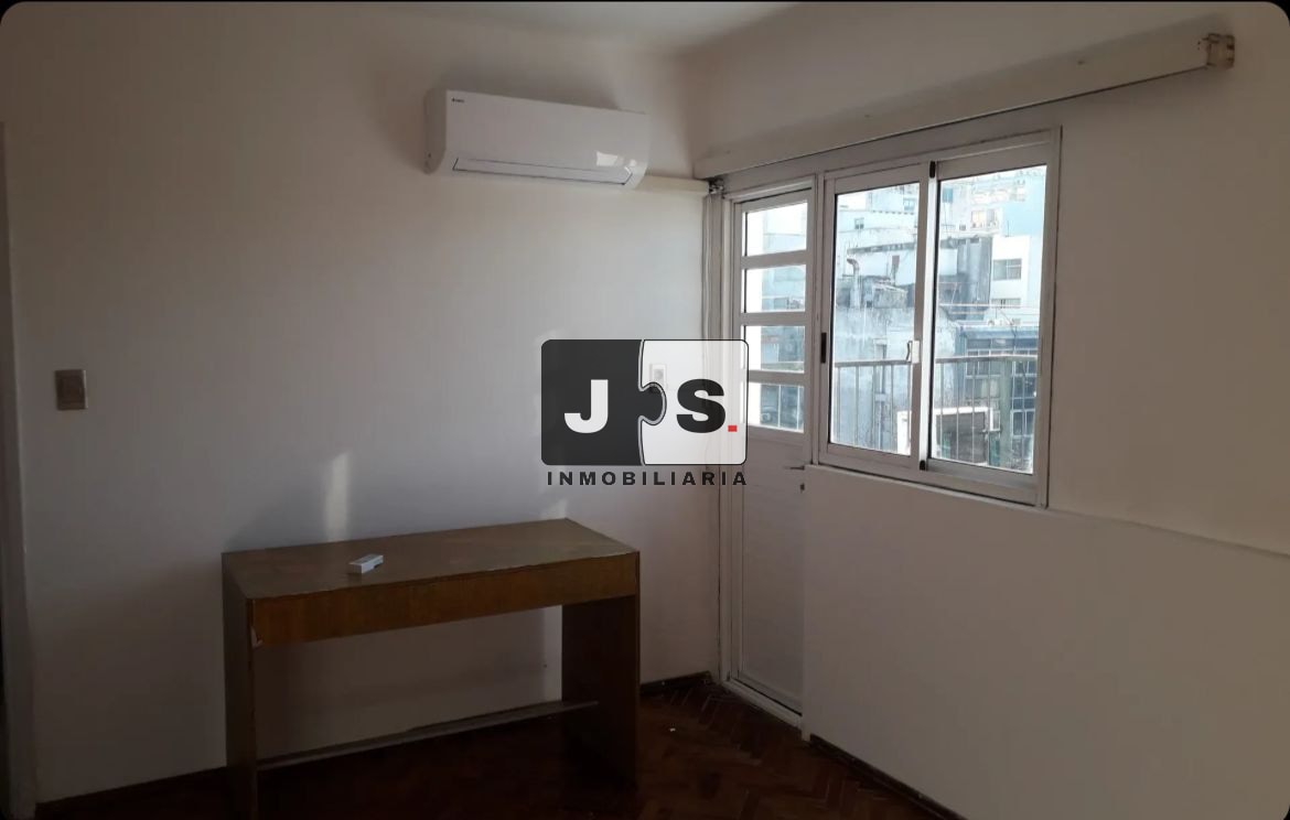 Alquilo Apartamento PentHouse 1 dormitorio con terraza Centro · Foto 7
