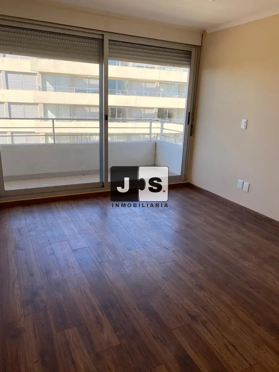 Alquiler de apartamento de 3 dormitorios en la blanqueada c/cochera