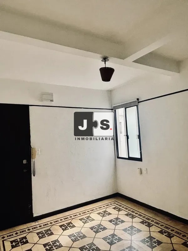 Alquilo apartamento dos dormitorios en centro · Foto 11