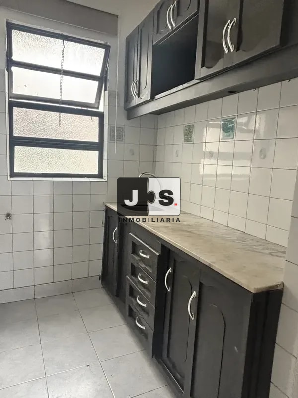 Alquilo apartamento dos dormitorios en centro · Foto 3