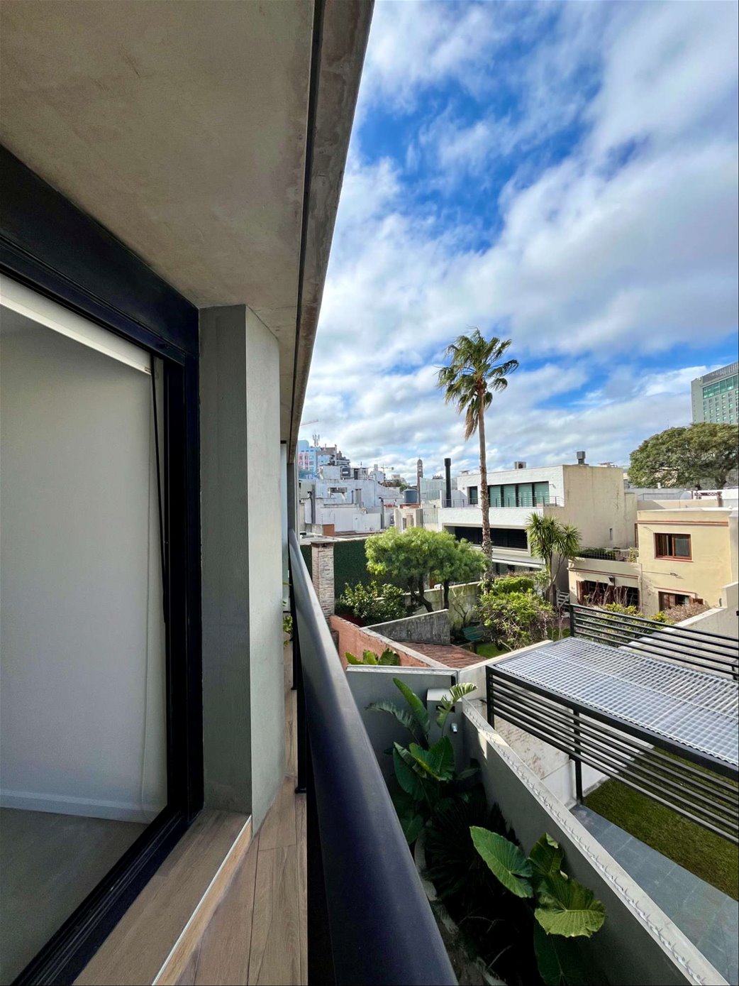 Alquiler Monoambiente Punta Carretas con Terraza (opción Garaje)