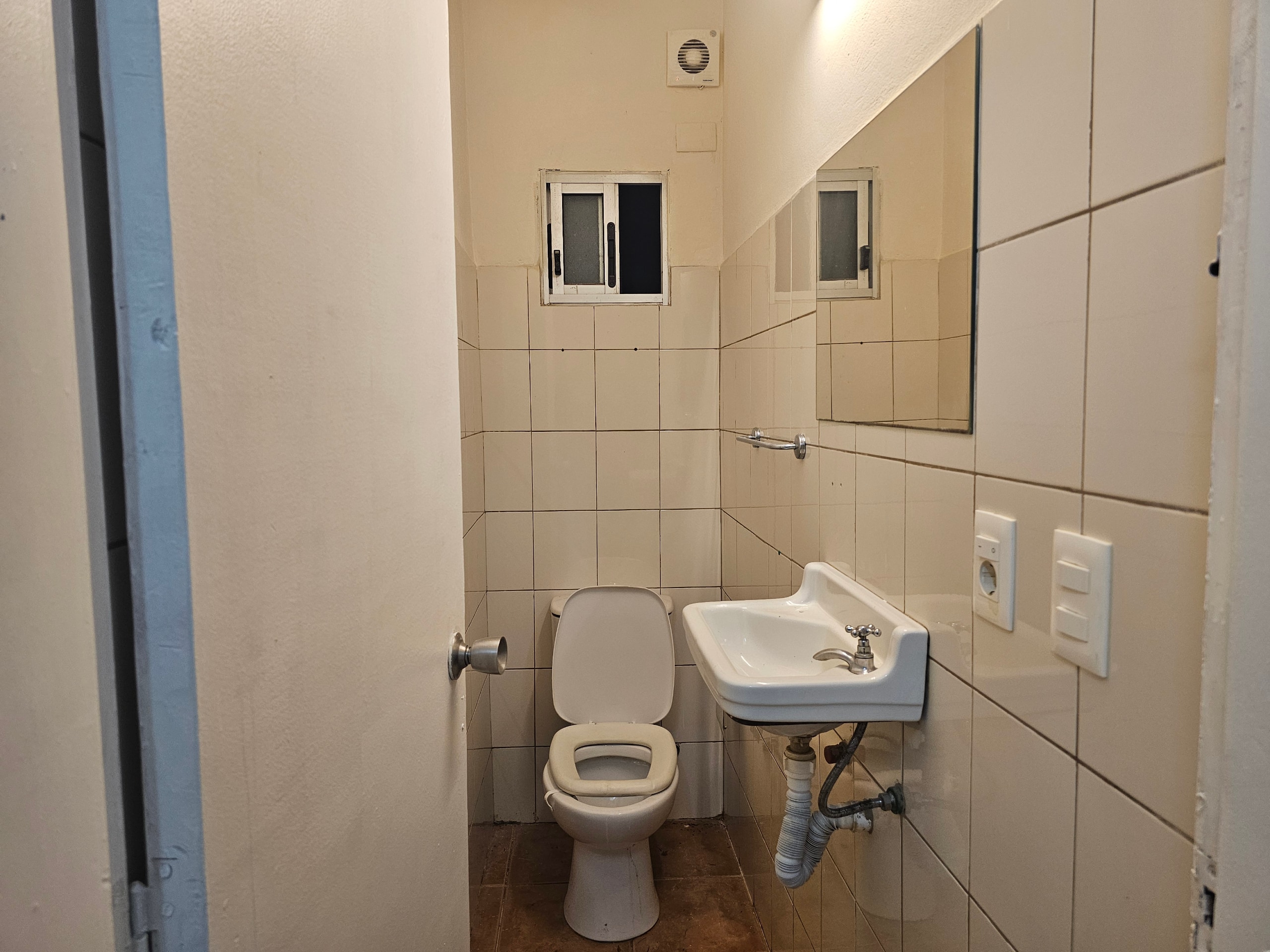 Se Alquila Local Comercial en Barrio Sur · Foto 11