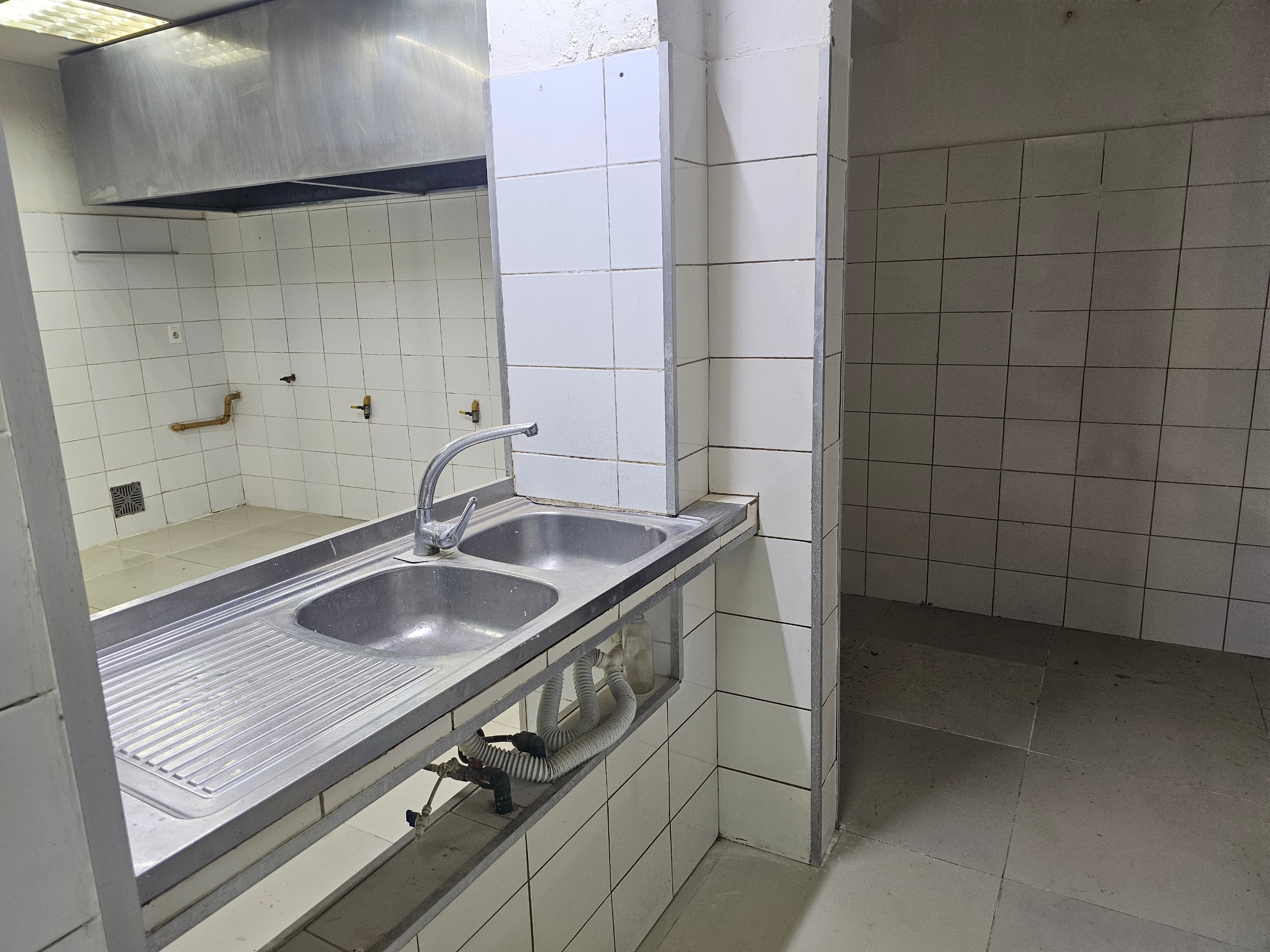 Se Alquila Local Comercial en Barrio Sur · Foto 5