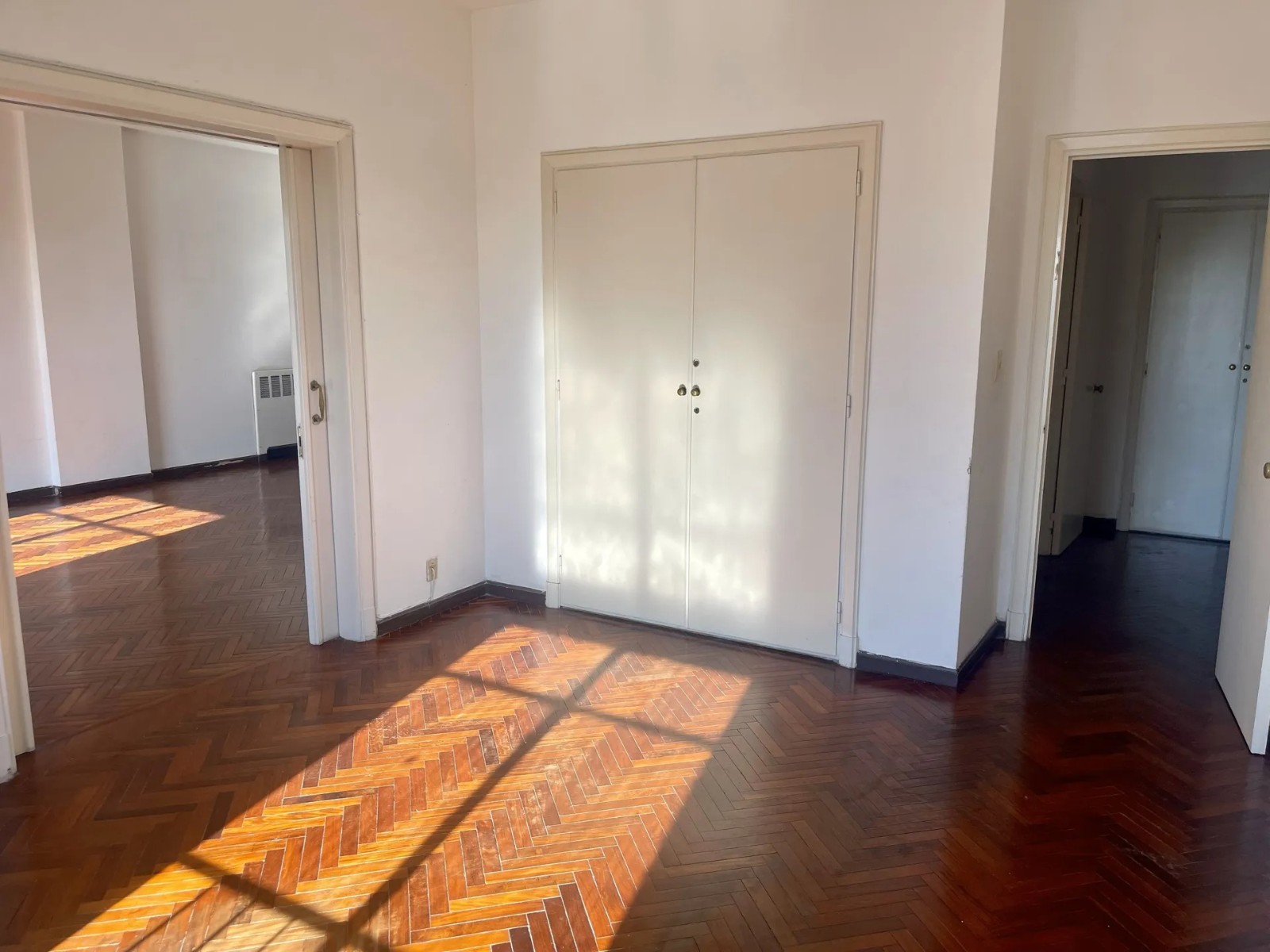 ALQUILER apartamento de 4 dormitorios con cochera en Cordon · Foto 6