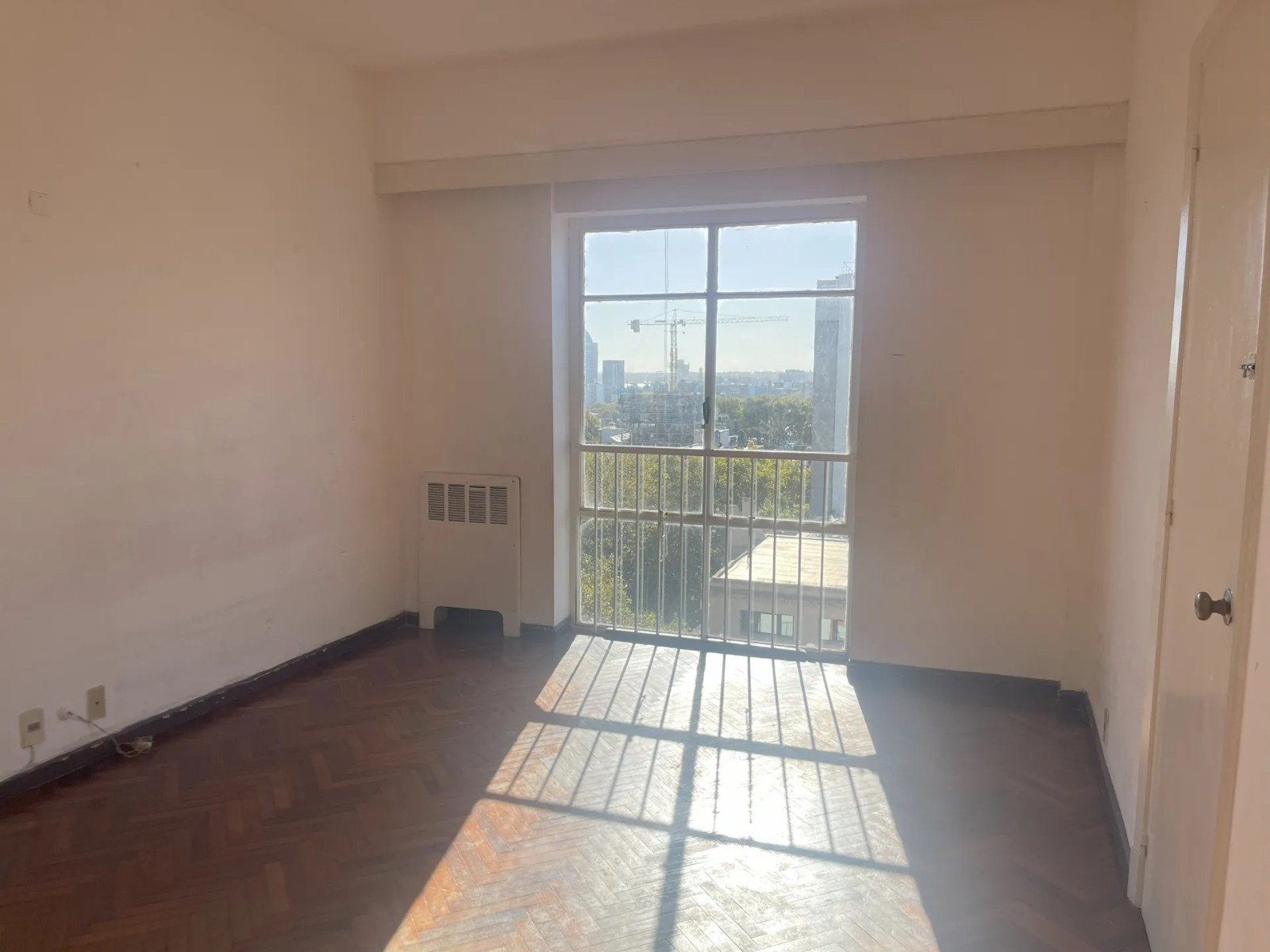 ALQUILER apartamento de 4 dormitorios con cochera en Cordon · Foto 3