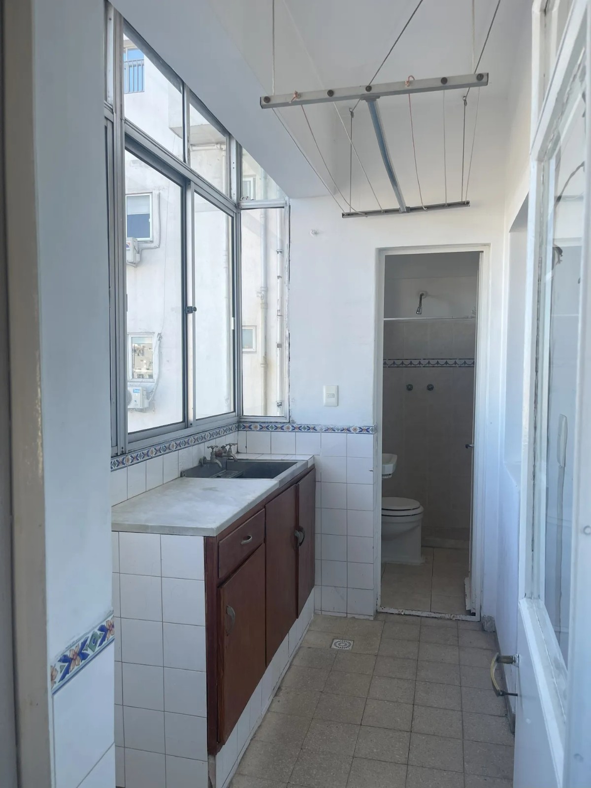 ALQUILER apartamento de 4 dormitorios con cochera en Cordon · Foto 12