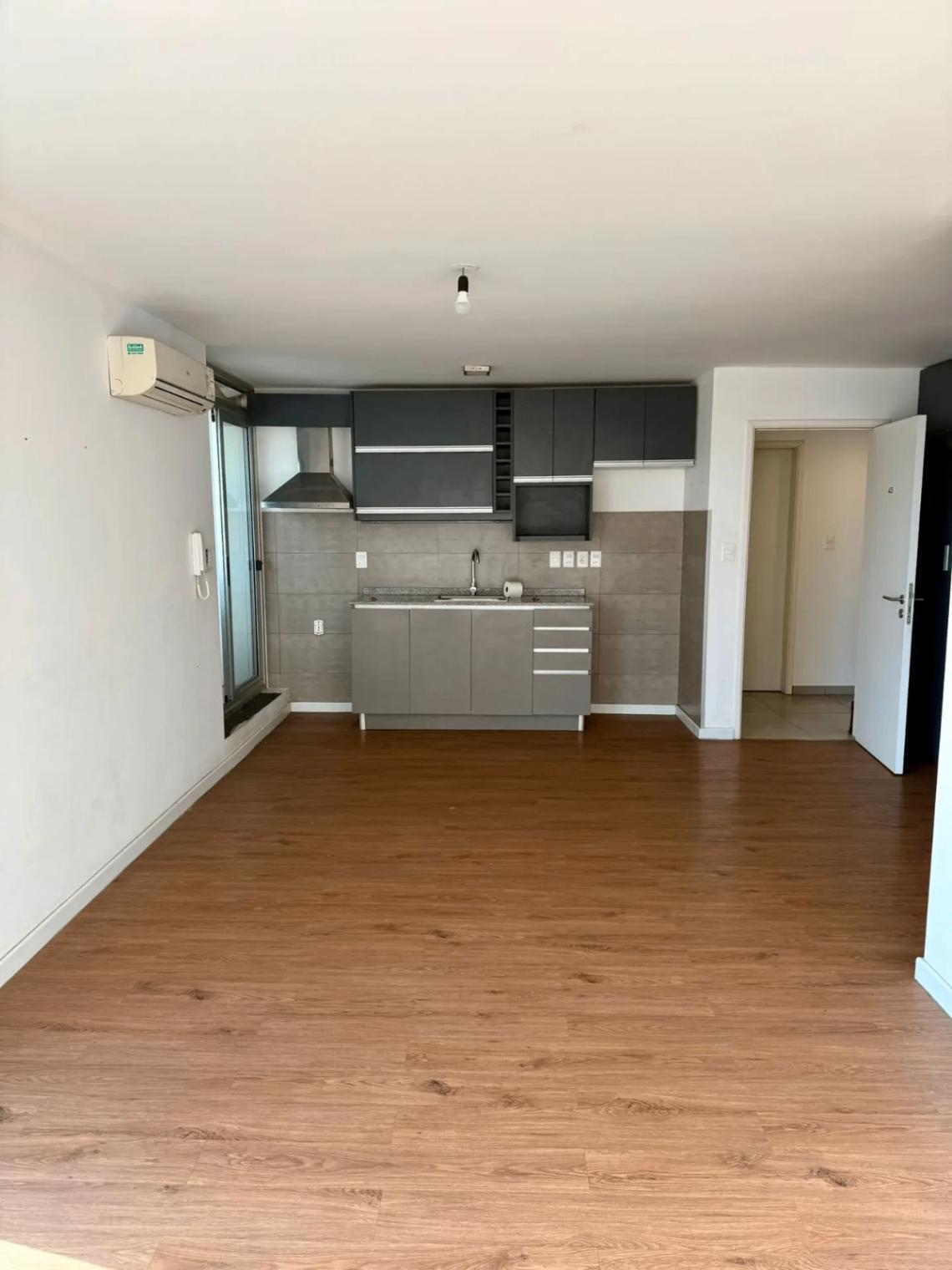 Apartamento en alquiler c/ cochera en Tres Cruces · Foto 3