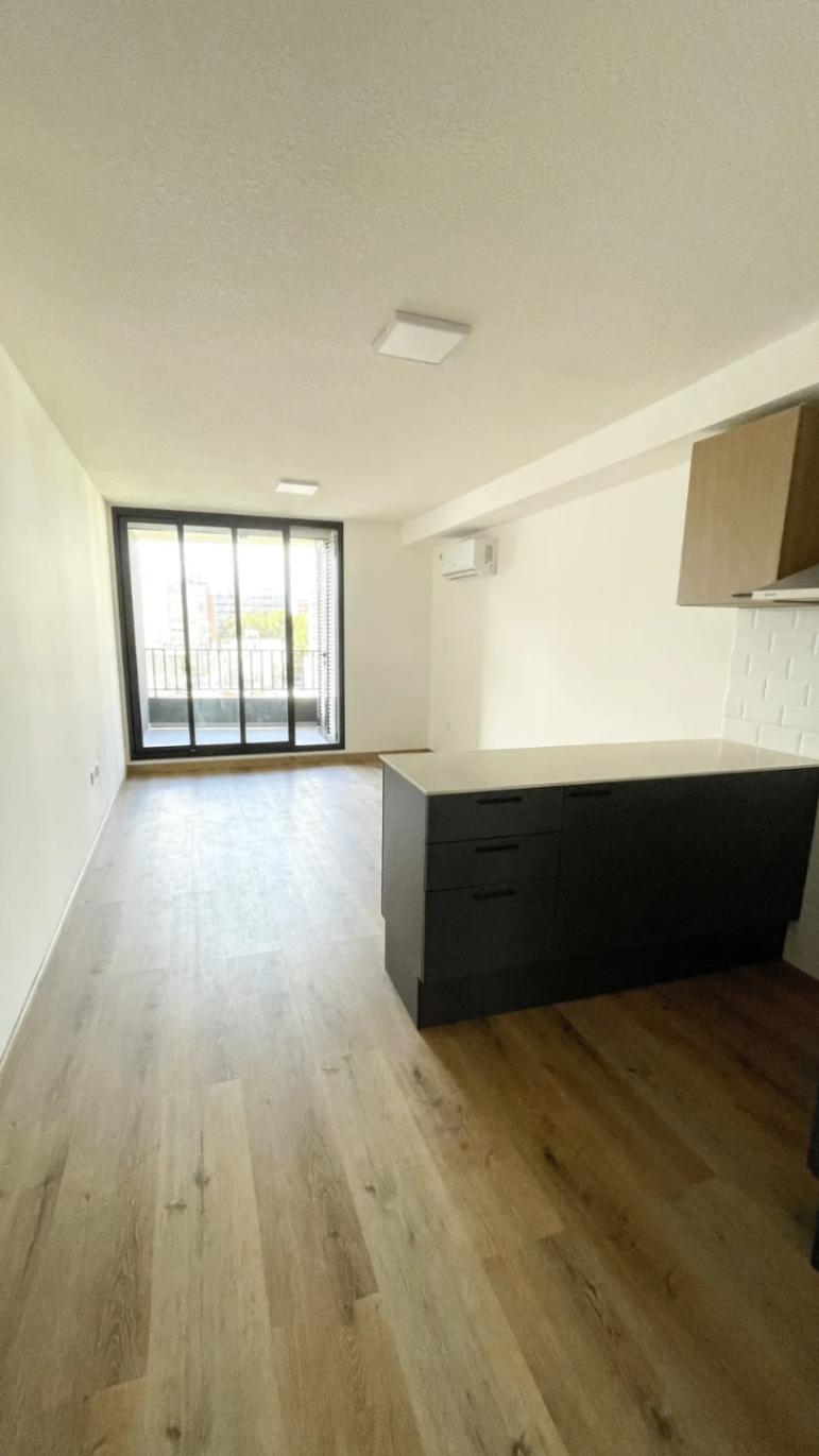 Apartamento en alquiler c/ cochera en Cordón