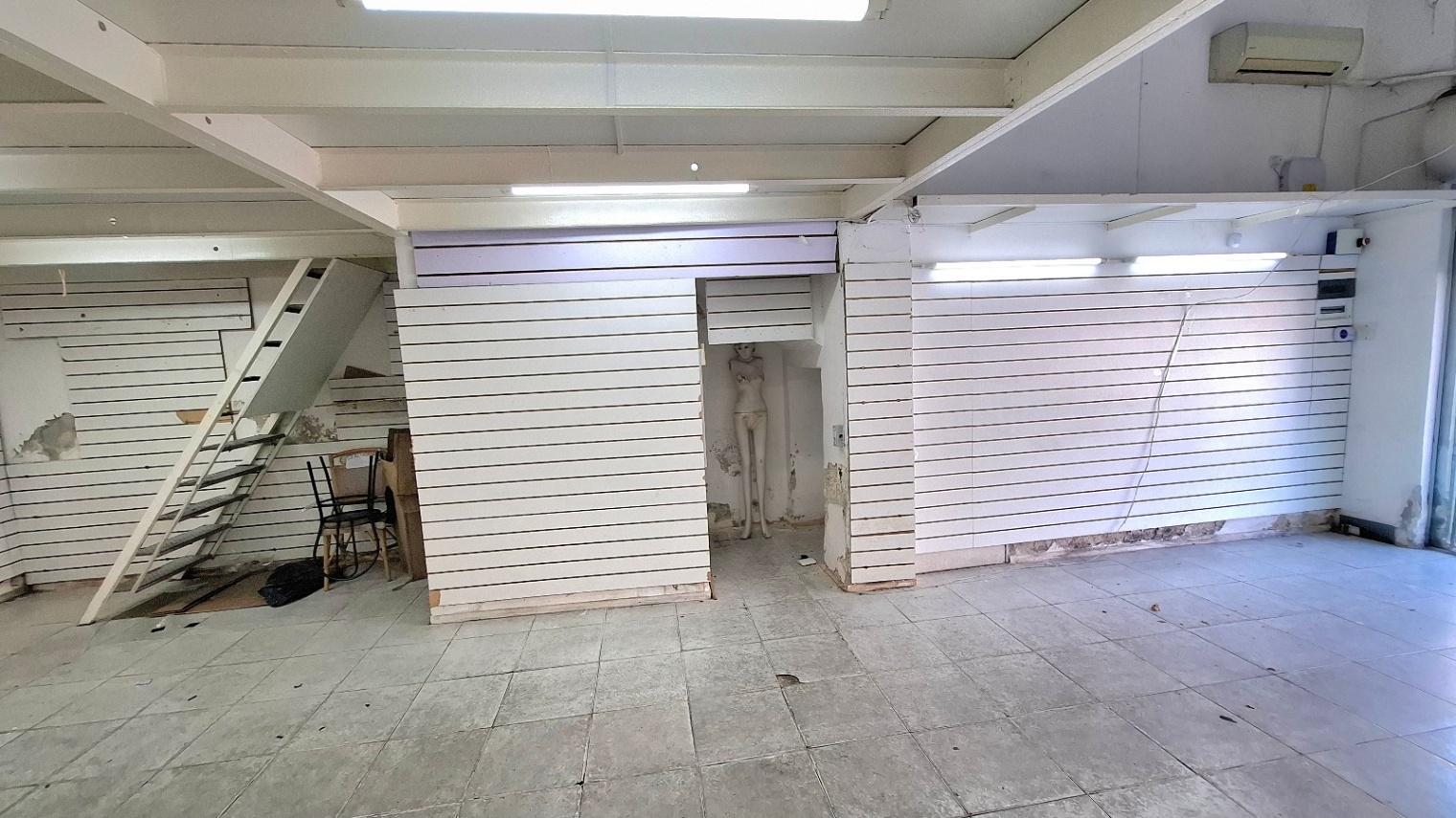 Alquiler Local Comercial, Villa Muñoz Zona Mayorista Arenal Grande · Foto 11