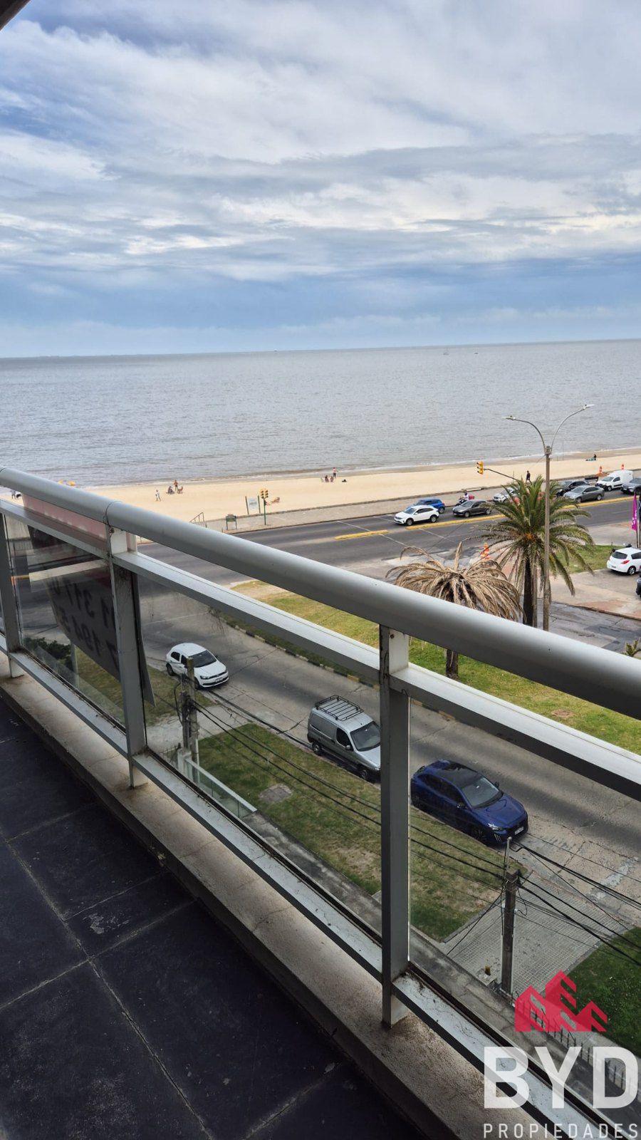 Apartamento en alquiler c/ cochera en Malvin