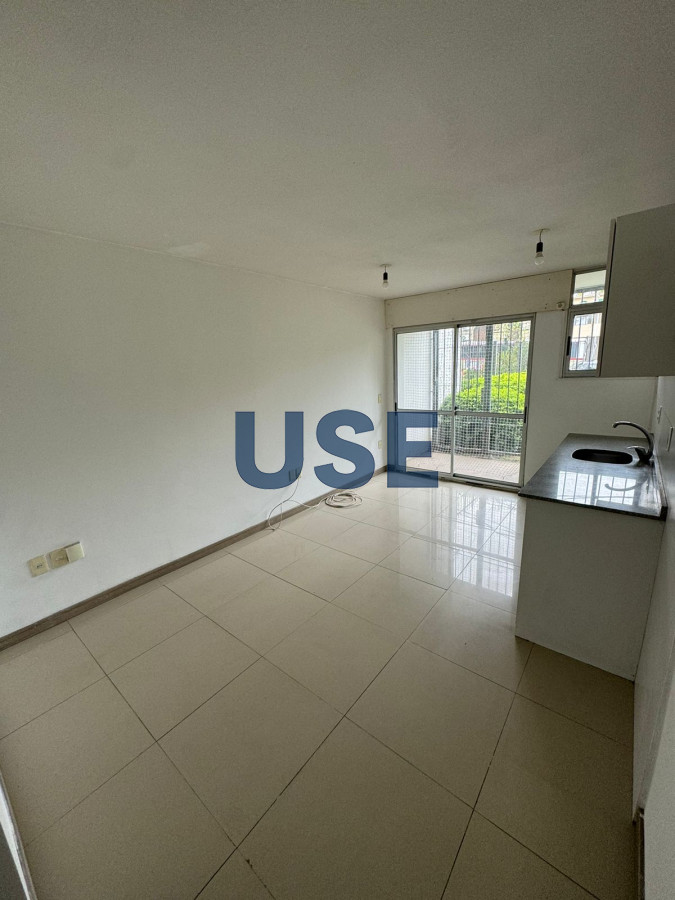 Apartamento de 2 dormitorio con balcon