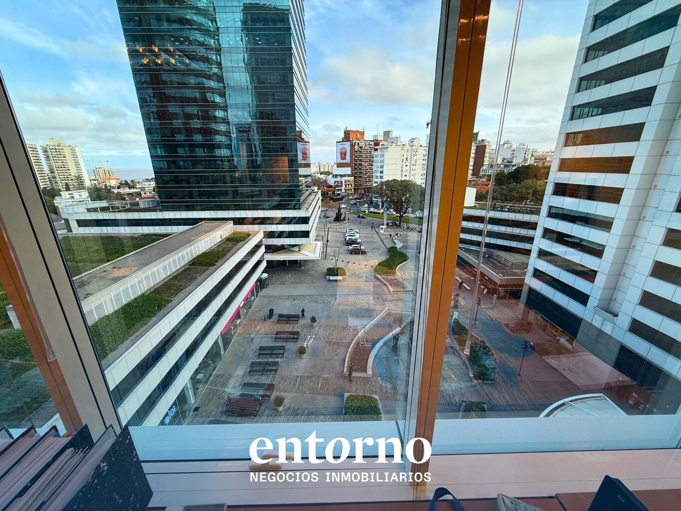 Alquiler oficina 124 m2 en WTC Torre 2