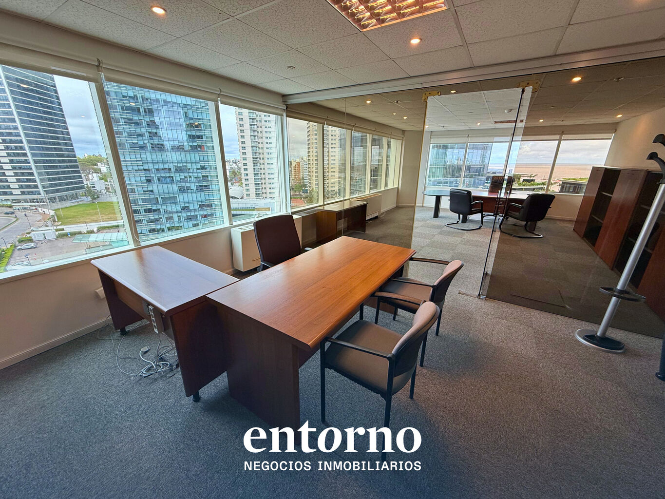 Oficina en alquiler en WTC, amueblada y con garage · Photo 7