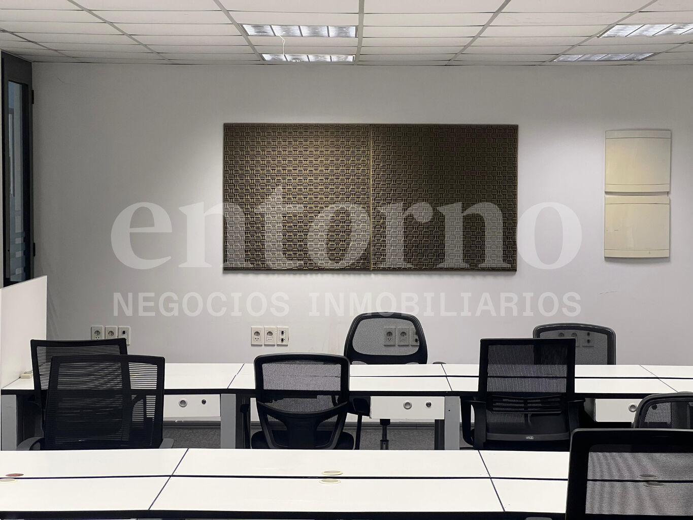 Oficinas en Alquiler en Palacio Salvo – Todo Incluido