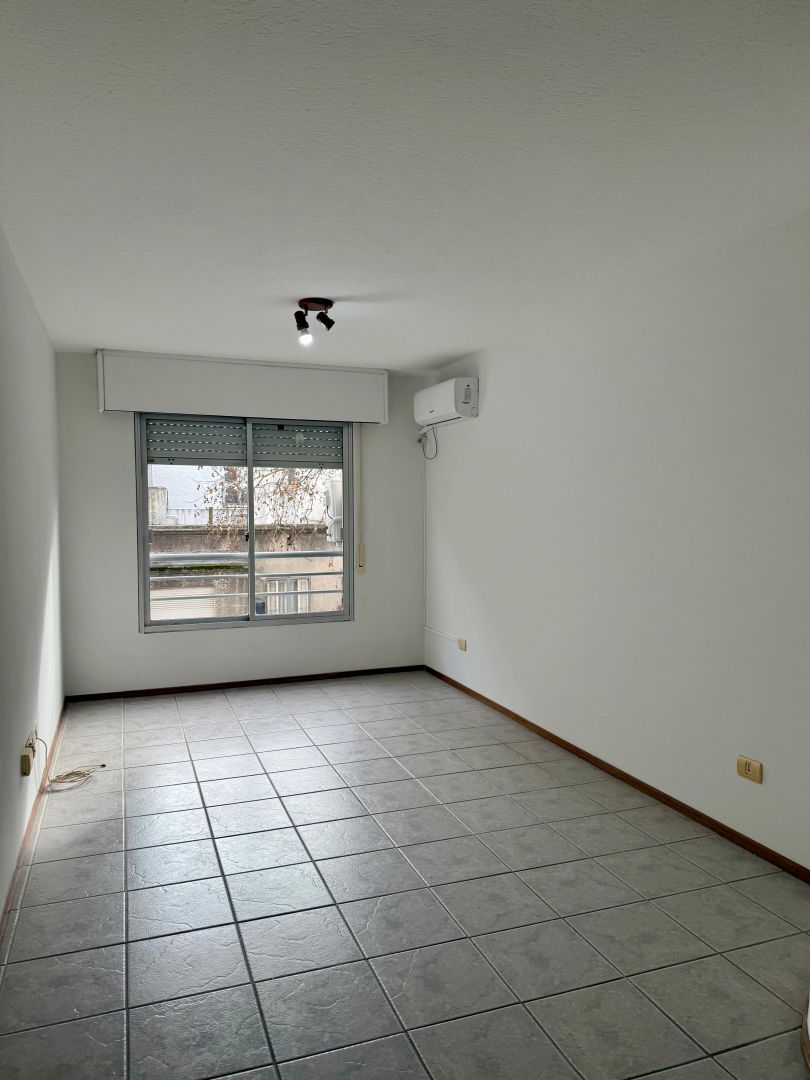 Alquiler 1 dormitorio cocina definida Centro