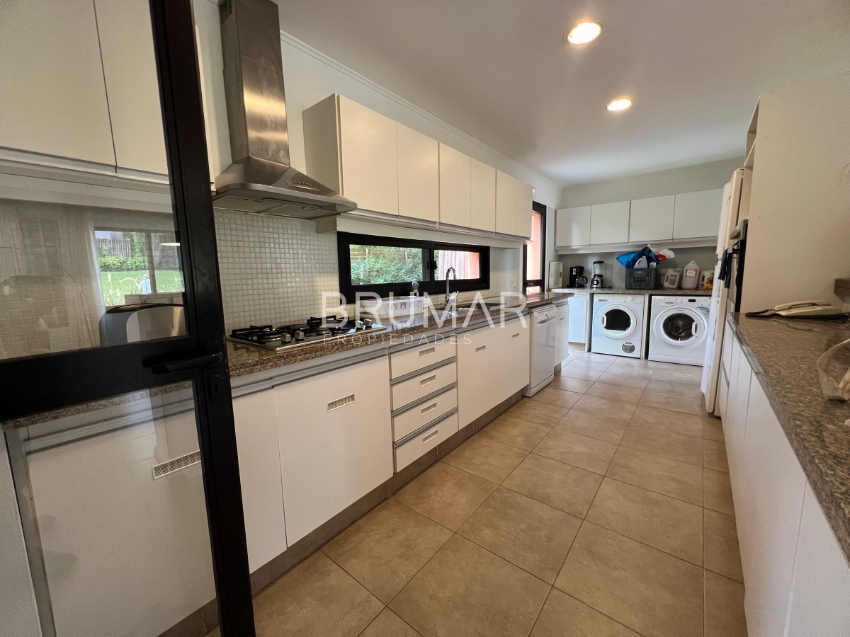 Alquiler anual y venta casa 2 dormitorios en Barrio privado · Foto 9