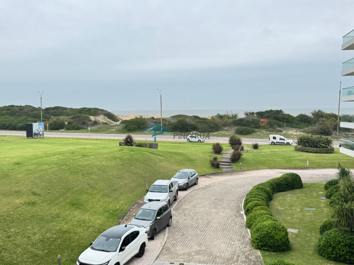 Foto 2 de 30