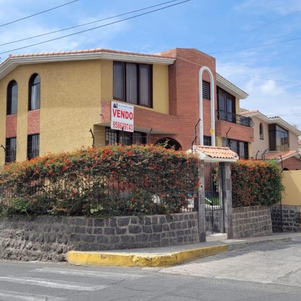 Casa en venta en Cayma
