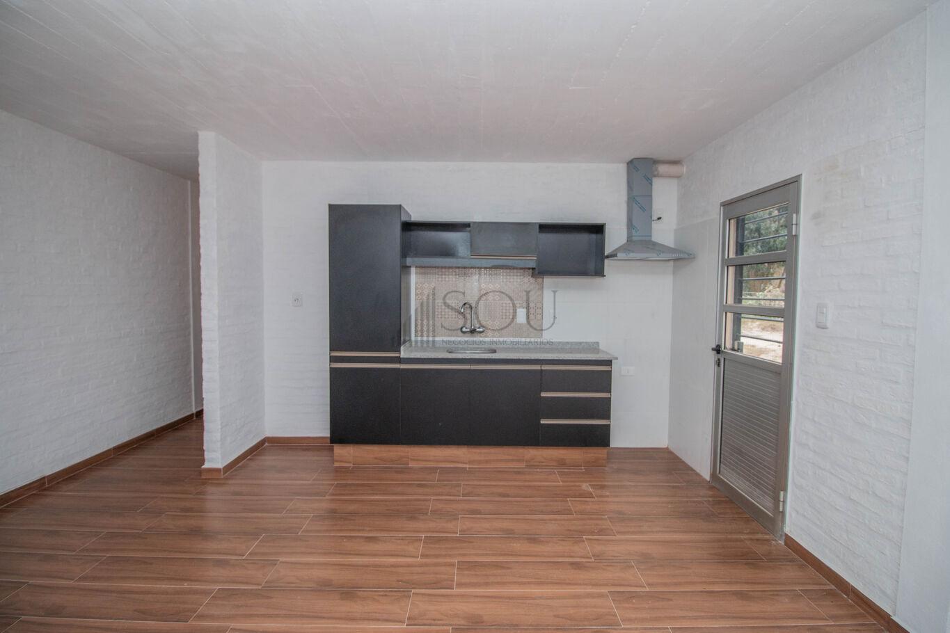Alquiler casa 2 dormitorios Pinamar con Barbacoa y cochera · Foto 4