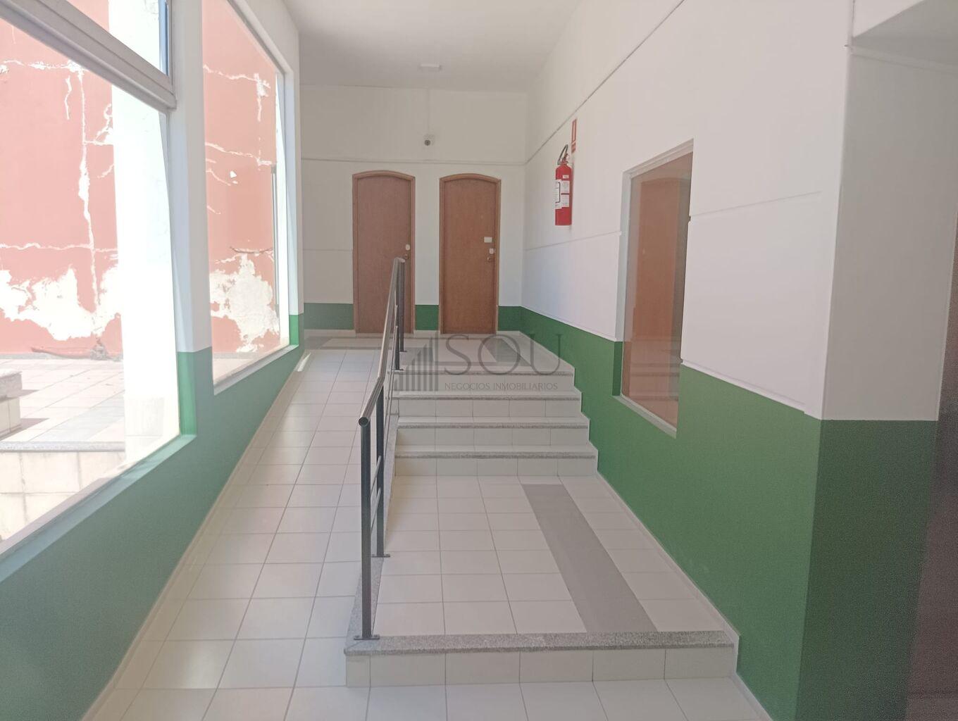 Alquiler Local Comercial en Colón · Foto 4