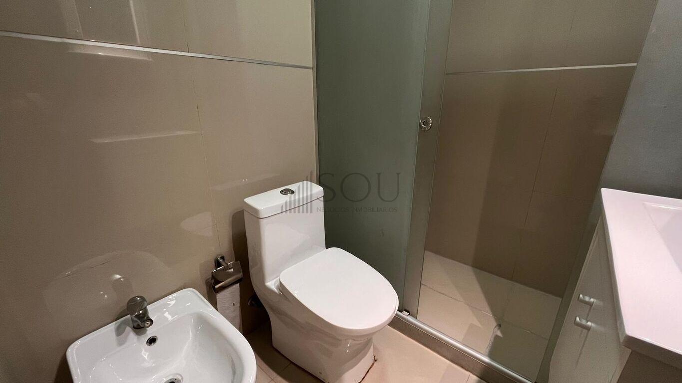 Alquiler apartamento 3 dormitorios y cochera en Aguada · Foto 9
