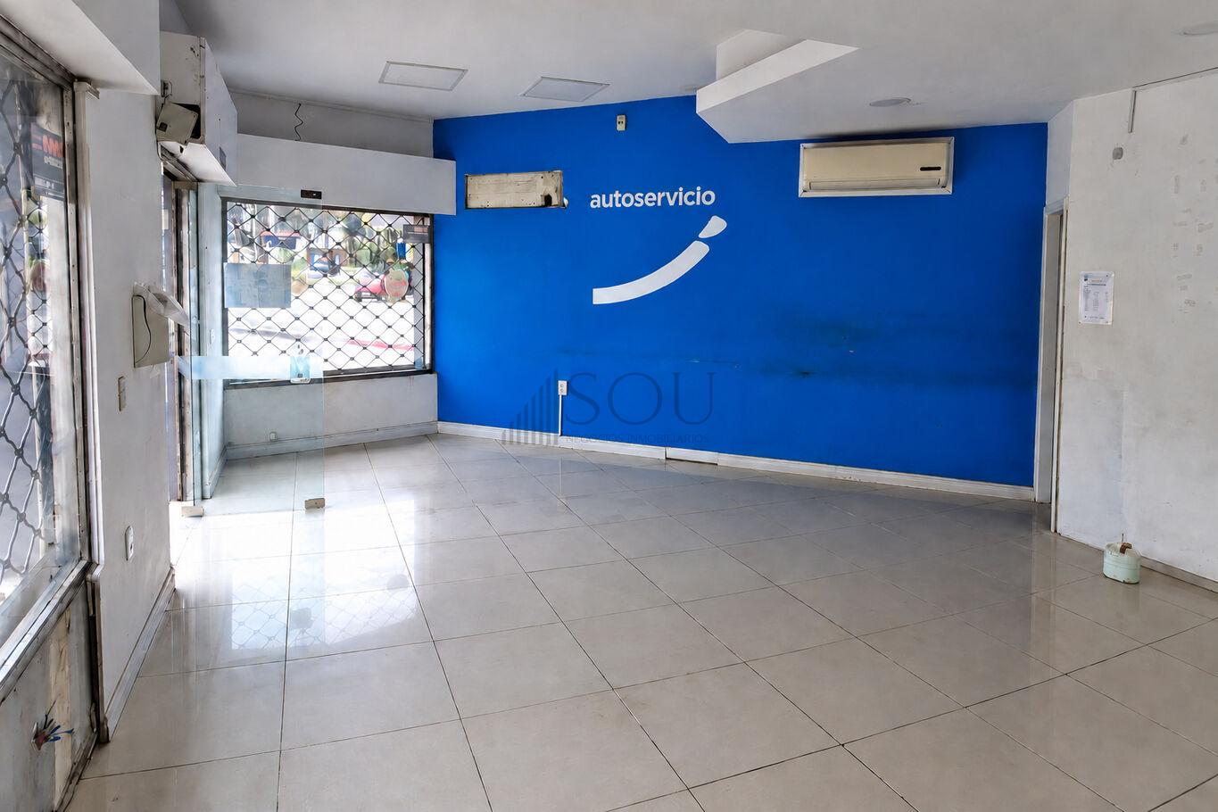 Alquiler local comercial en Colón · Foto 2