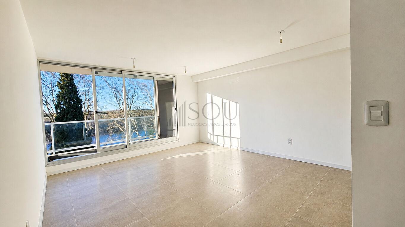 Venta apartamento de 2 dormitorios y cochera en Dolores, Soriano