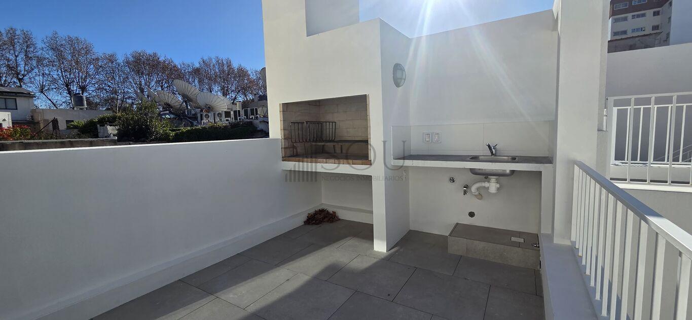 VENTA APARTAMENTO CON RENTA 1 DORMITORIO Y PARRILLERO CORDON SUR