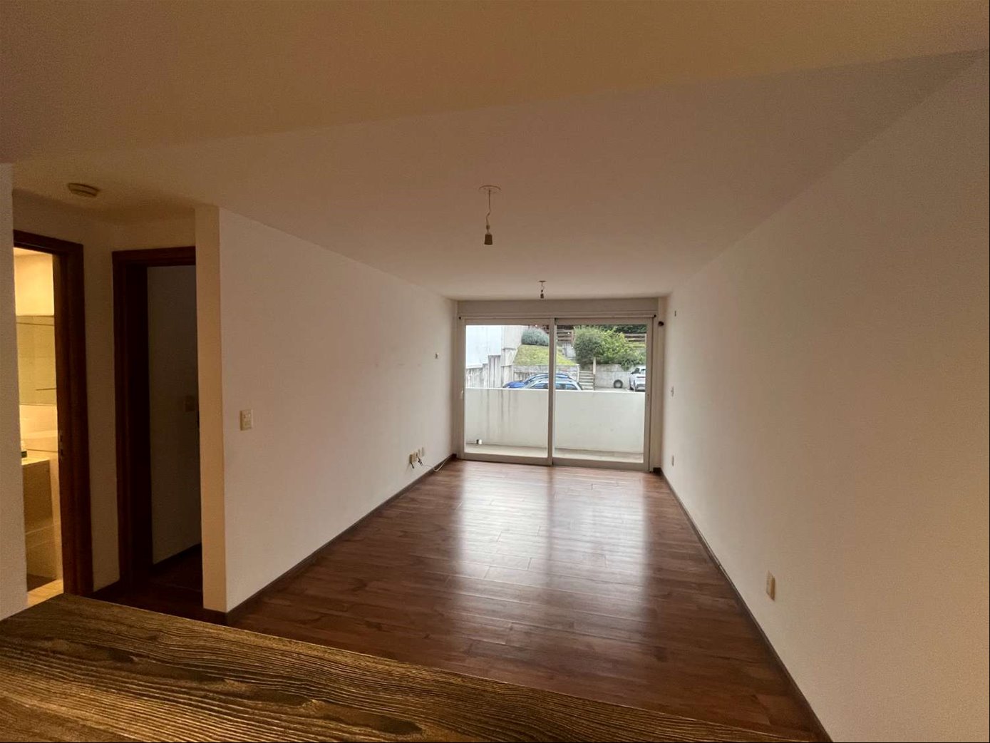 Alquiler apartamento en Malvin, de 1 dormitorio, terraza. garage