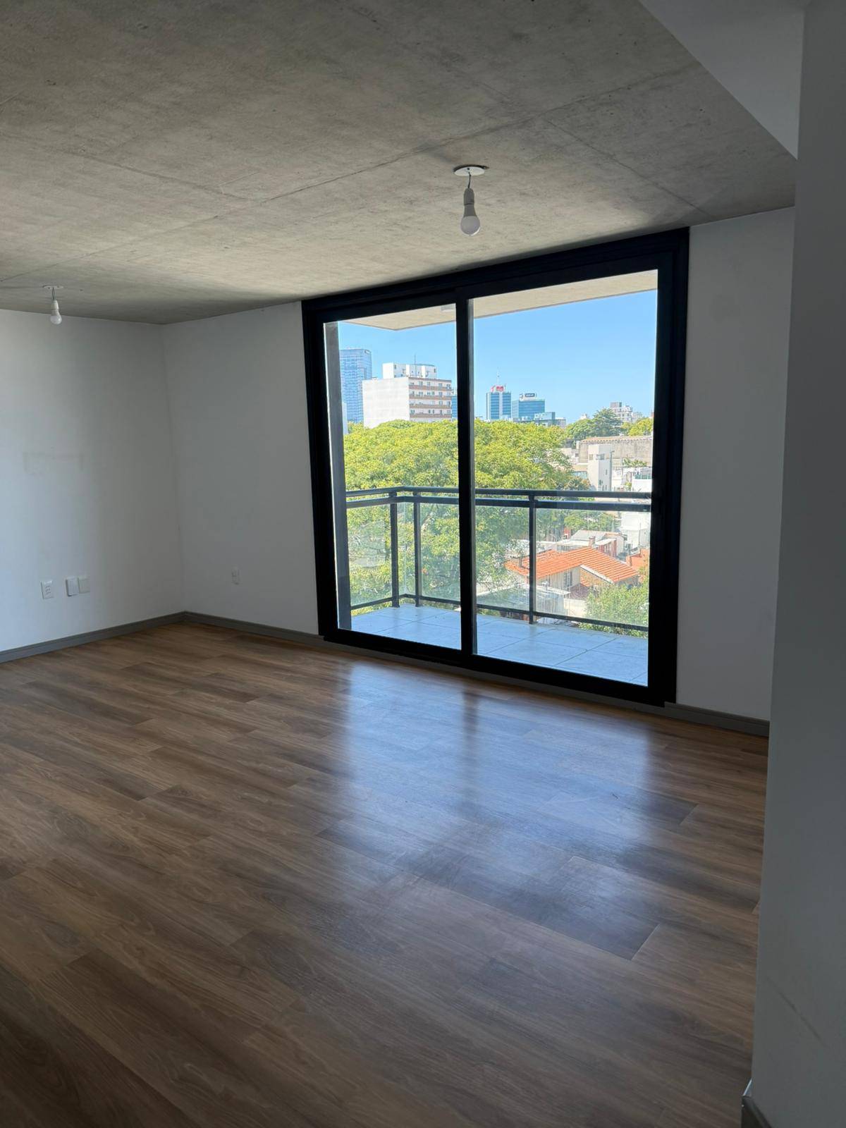 Apartamento en alquiler c/ cochera en Pocitos Nuevo