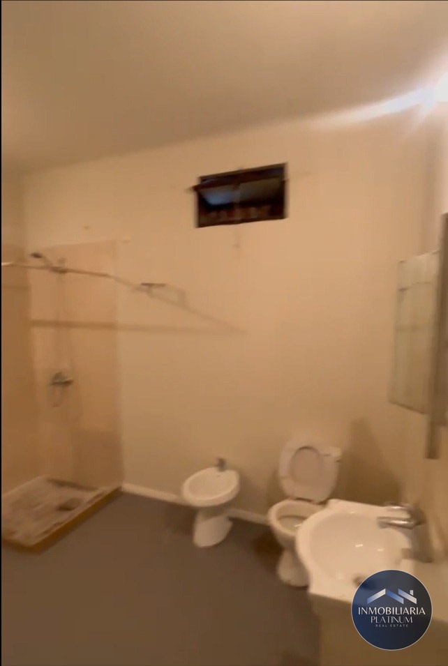 Casa 4 Dormitorios, 2 Baños, Union, Alquiler · Foto 12