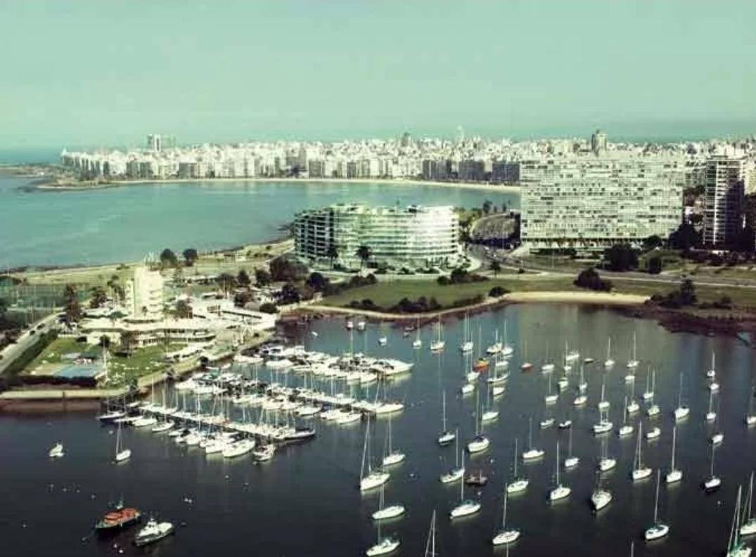 Apartamento en alquiler de 1 dormitorio en Puerto Buceo · Foto 2