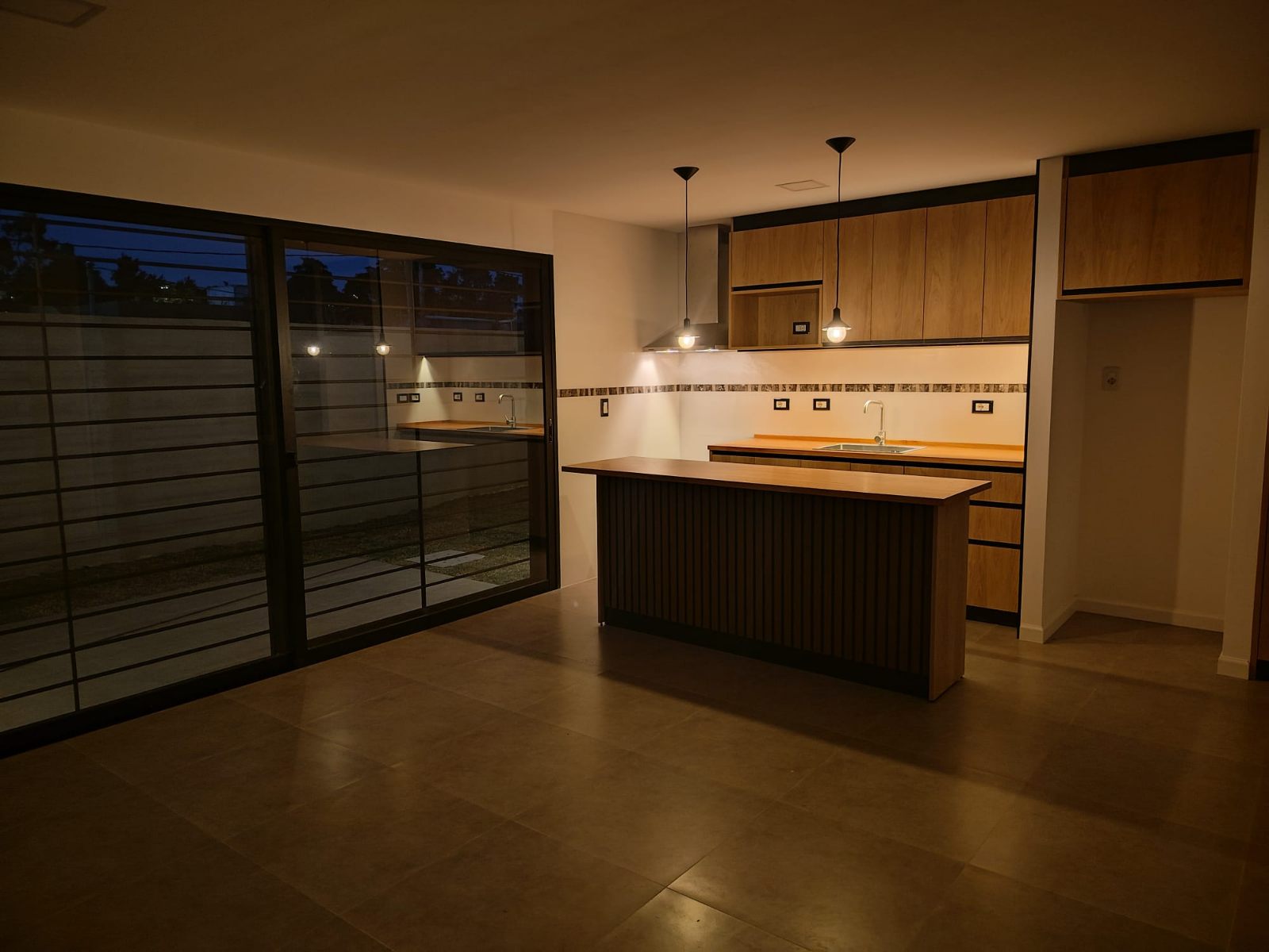 Casa en venta de 3 dormitorios c/ cochera en Lagomar