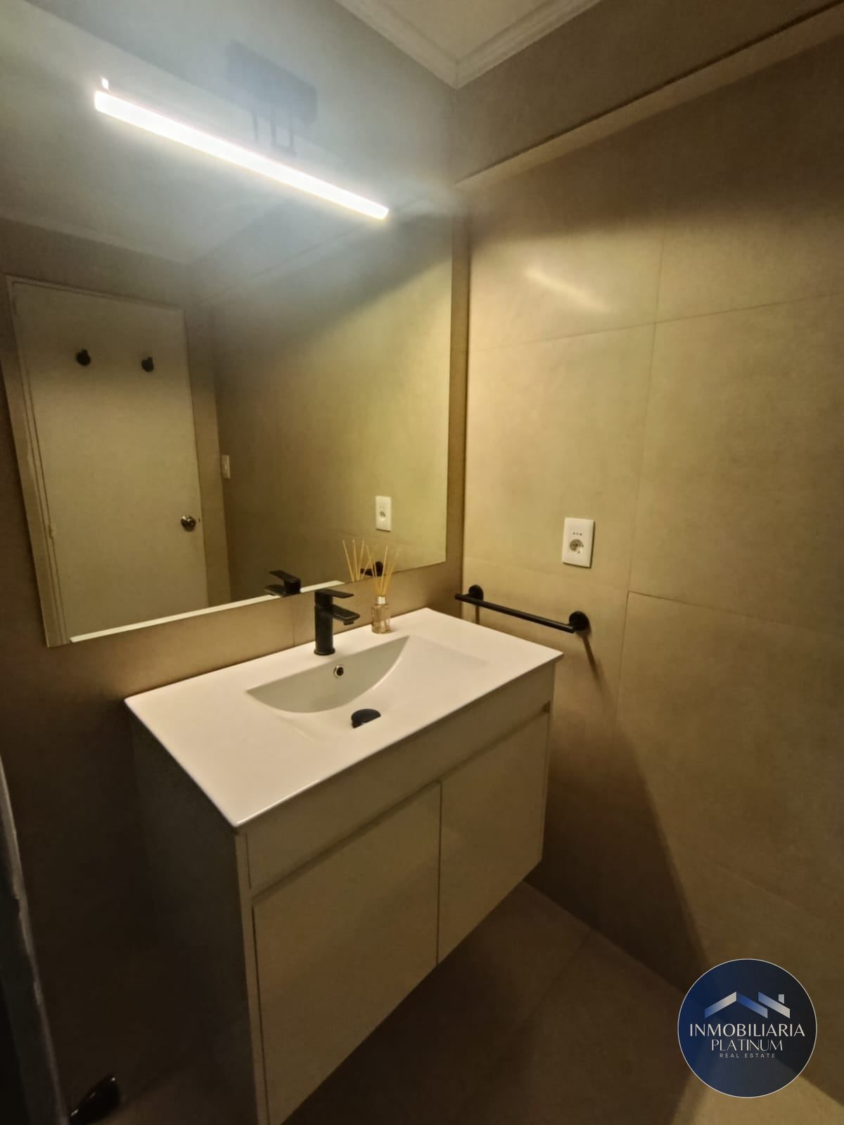 Apartamento en alquiler de 2 dormitorios en Centro · Foto 3