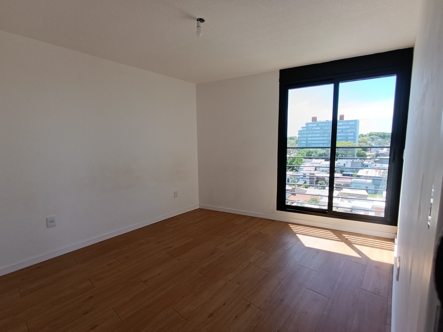 Apartamento en alquiler dos dormitorios en La Blanqueada · Foto 3