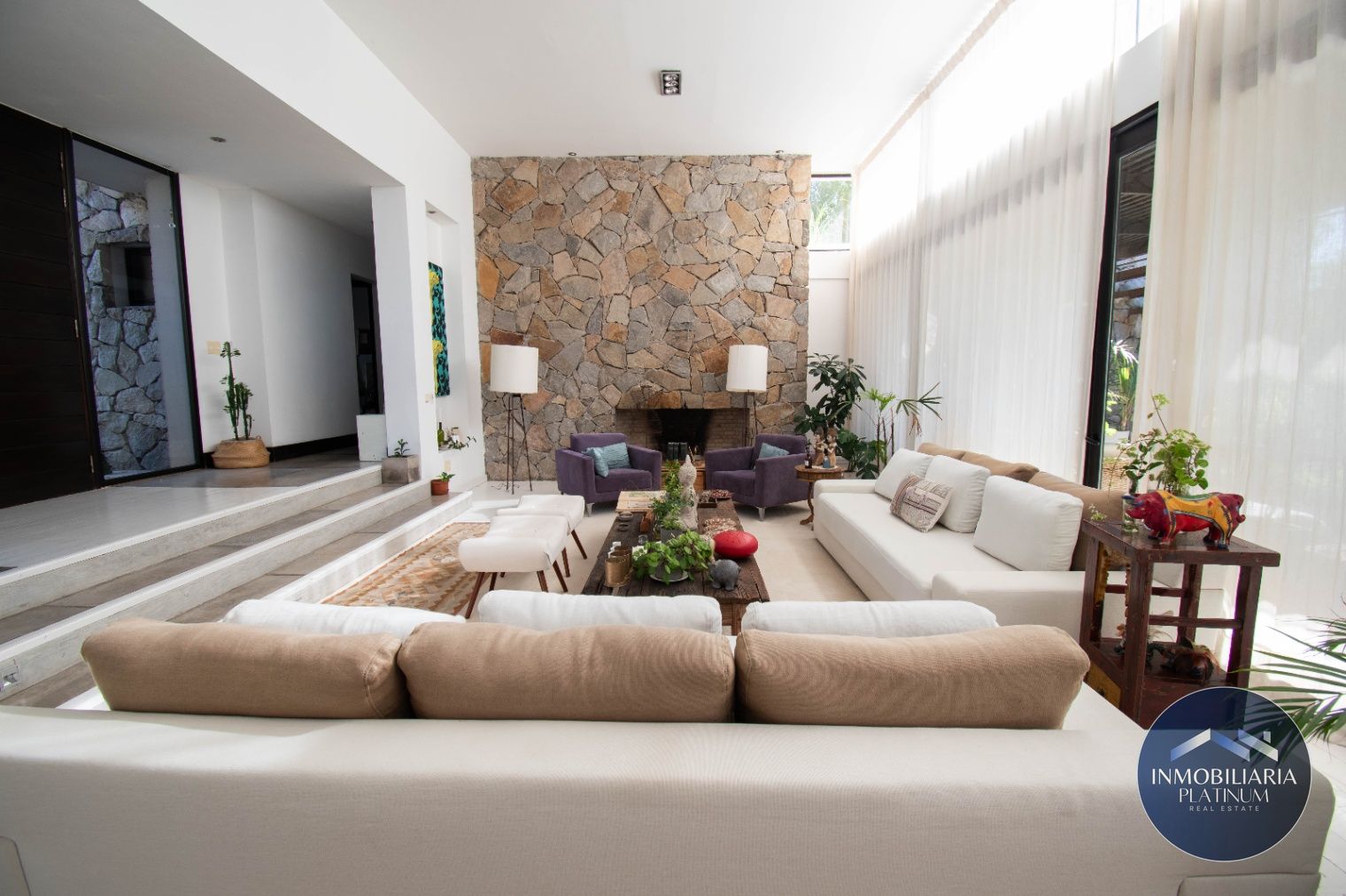 Casa en alquiler c/ cochera en Lomas de la Tahona