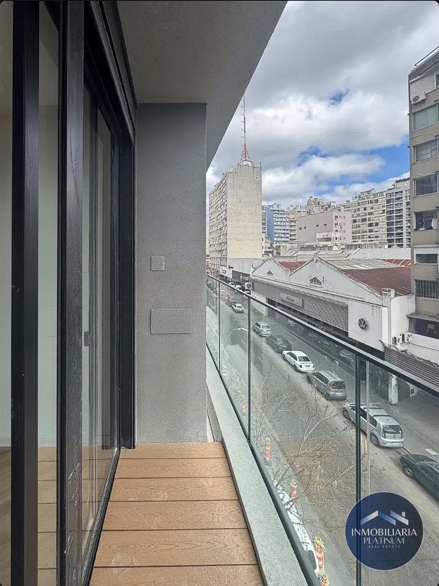 Alquiler Apartamento 2 dormitorios, Tres Cruces · Foto 2