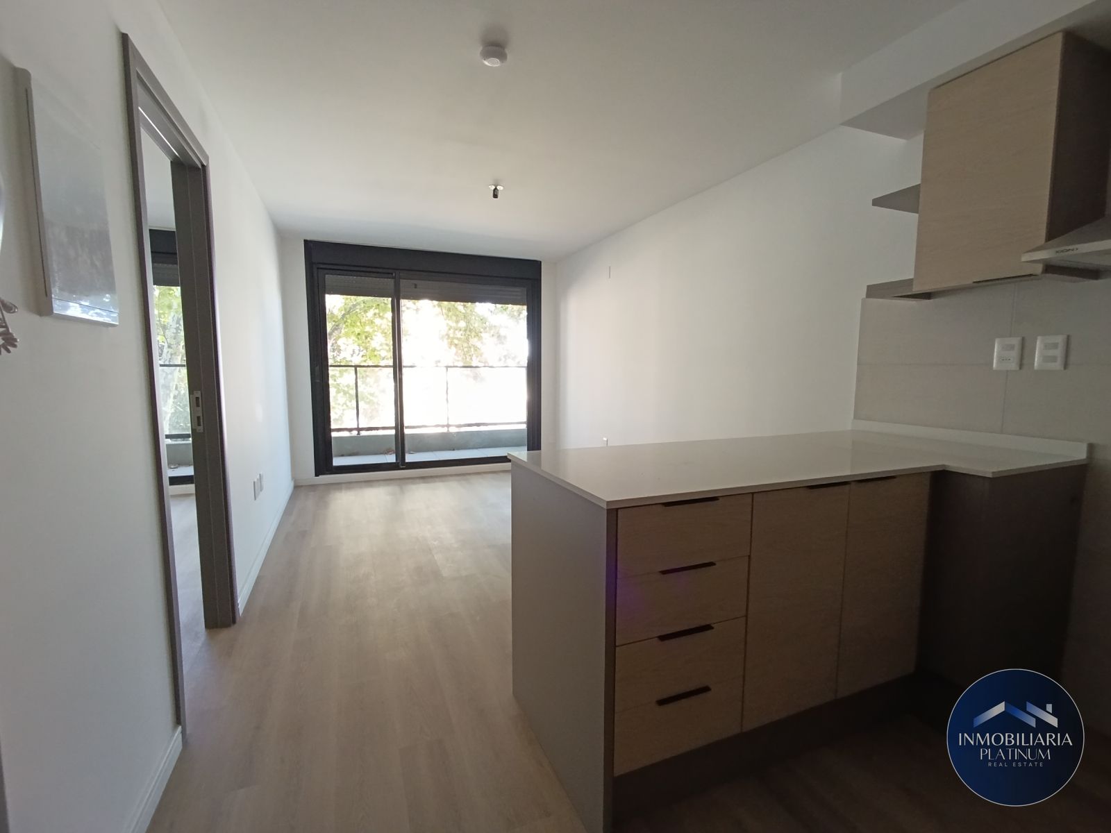 Alquiler apartamento un dormitorio con cochera a estrenar en La Blanqueada