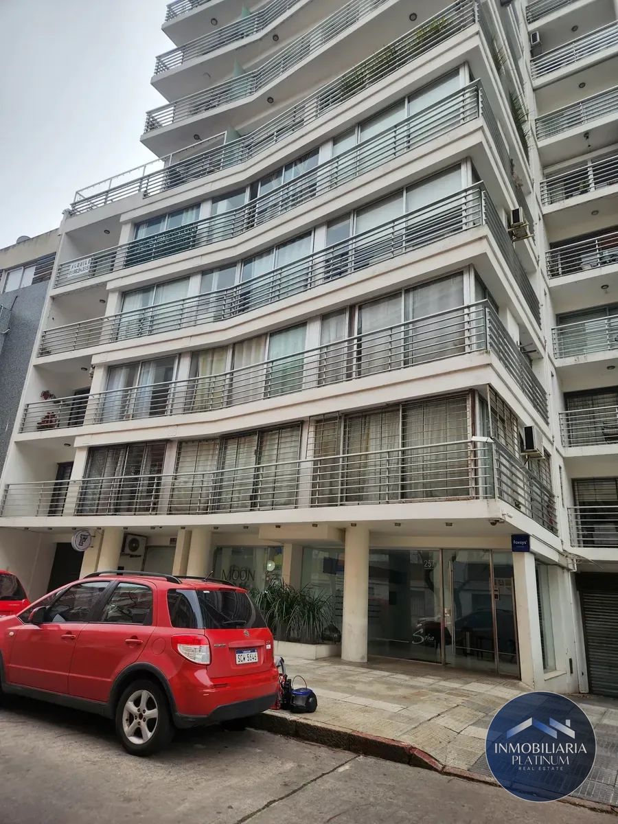 Apartamento en alquiler en Pocitos · Foto 1
