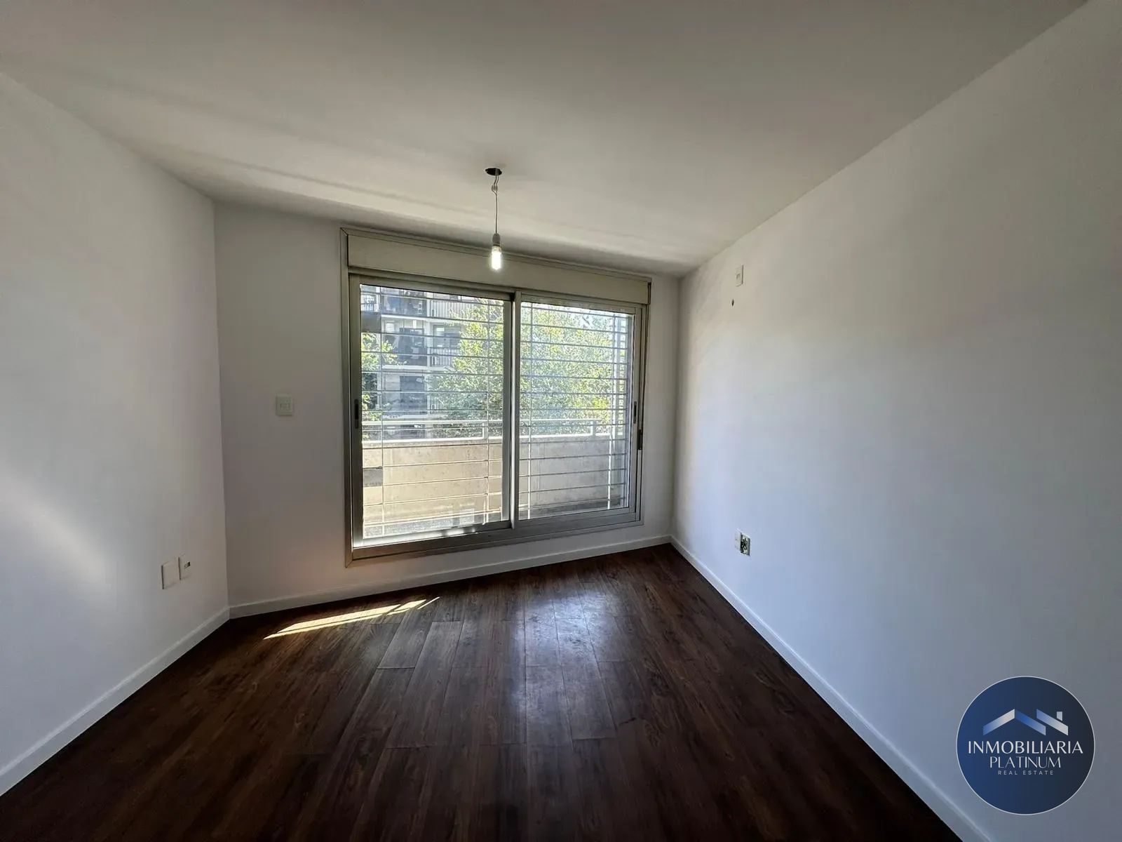 Alquiler Apartamento 2 dormitorios y balcón en Cordón Sur