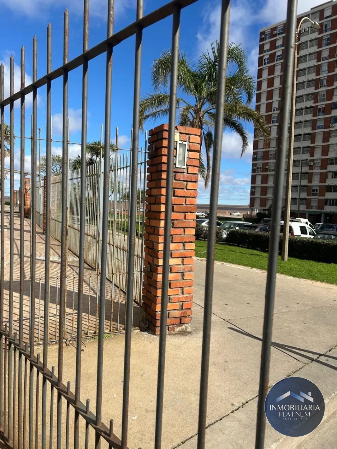 Apartamento 3 dormitorios en alquiler en rambla de Barrio Sur · Foto 3