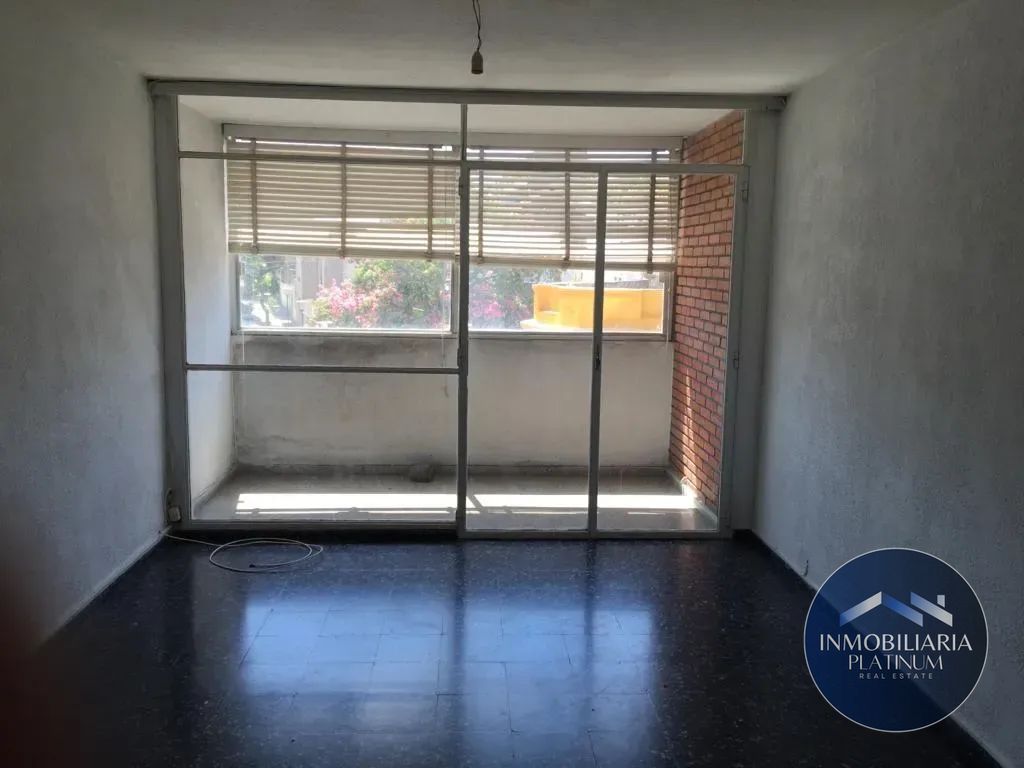 Apartamento 3 dormitorios en alquiler en rambla de Barrio Sur · Foto 6