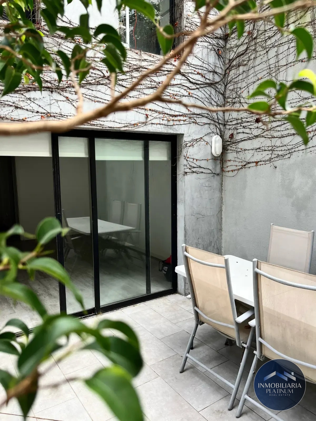 Apartamento en alquiler c/ cochera en Punta Carretas