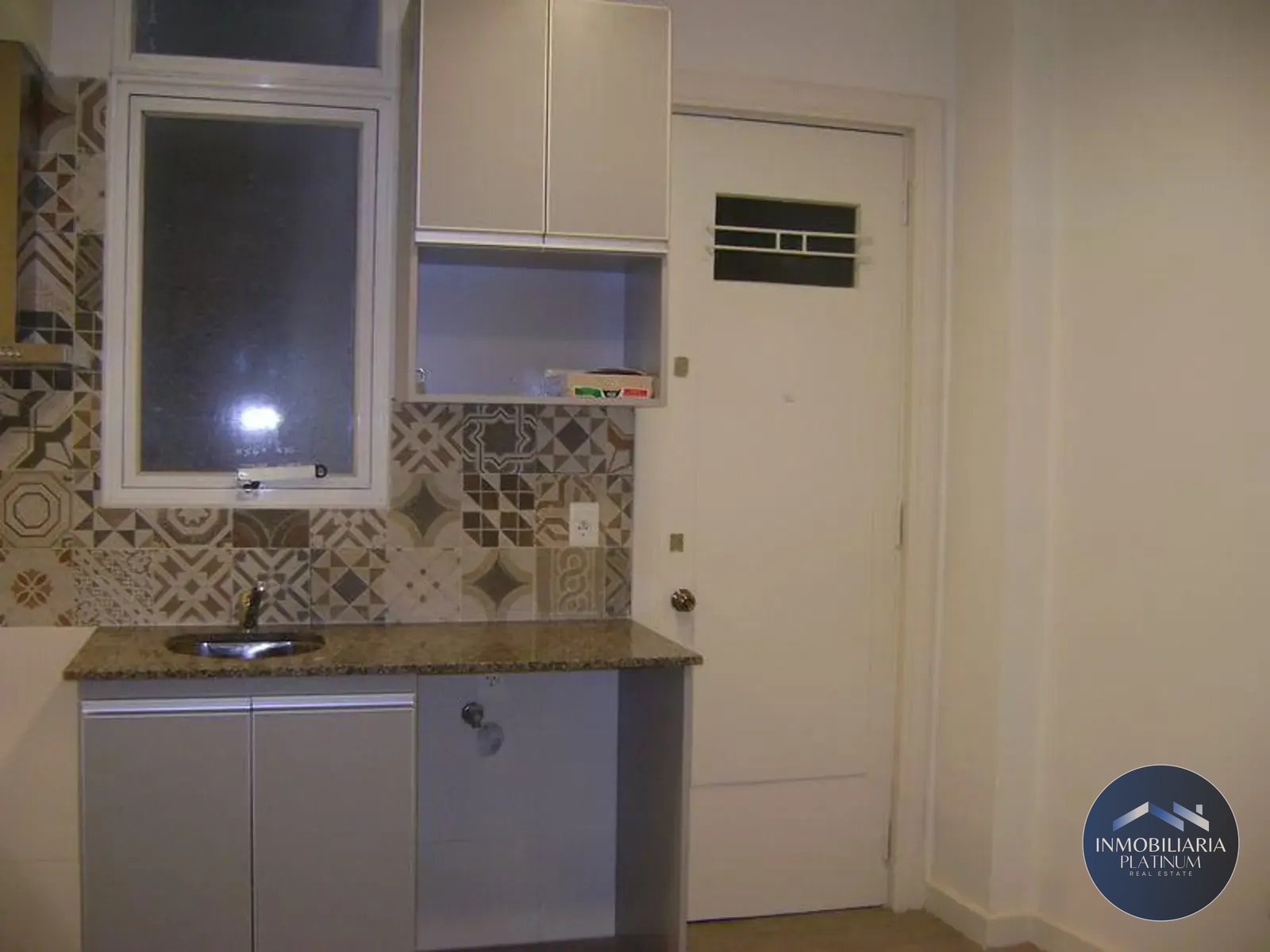 Apartamento en alquiler c/ cochera en Centro · Foto 6