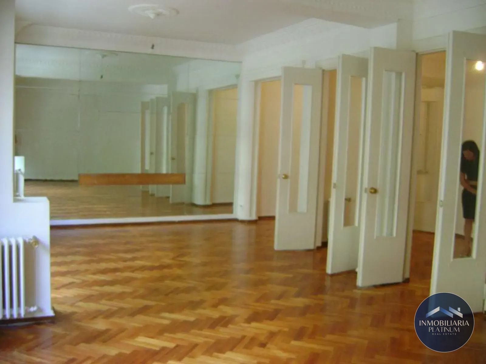 Apartamento en venta c/ cochera en Centro