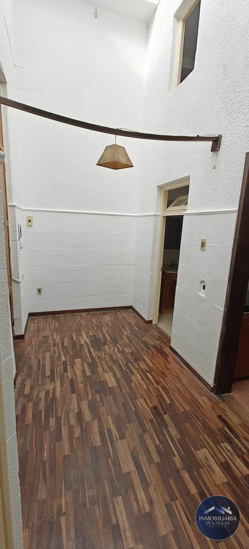 Apto 1 Dormitorio + Altillo en Alquiler | Tres Cruces | Luminoso · Foto 5