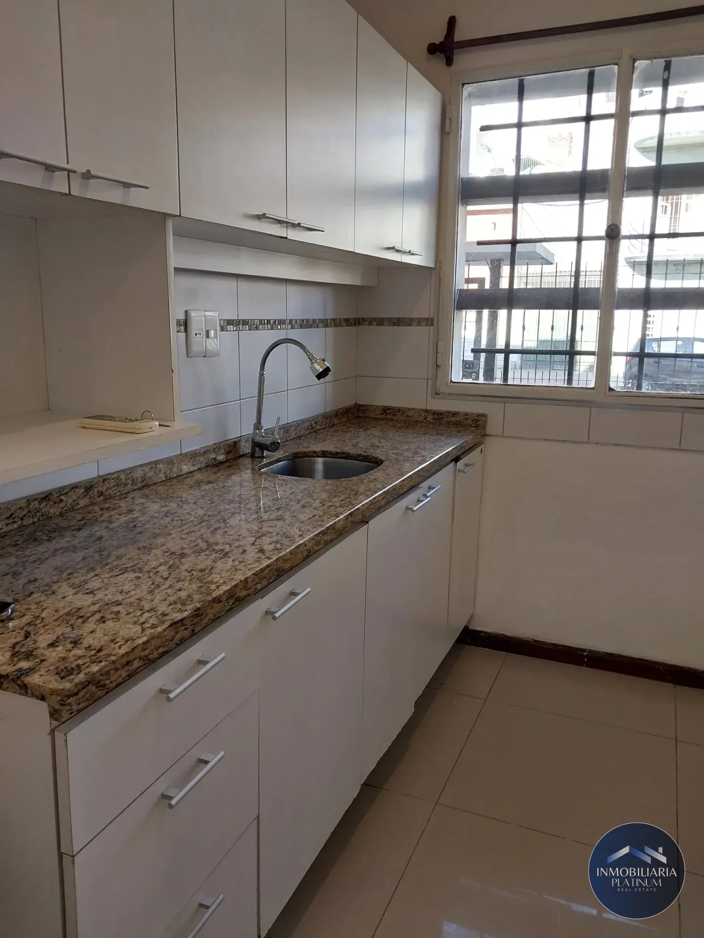 Apartamento en alquiler c/ cochera en La Blanqueada · Foto 8