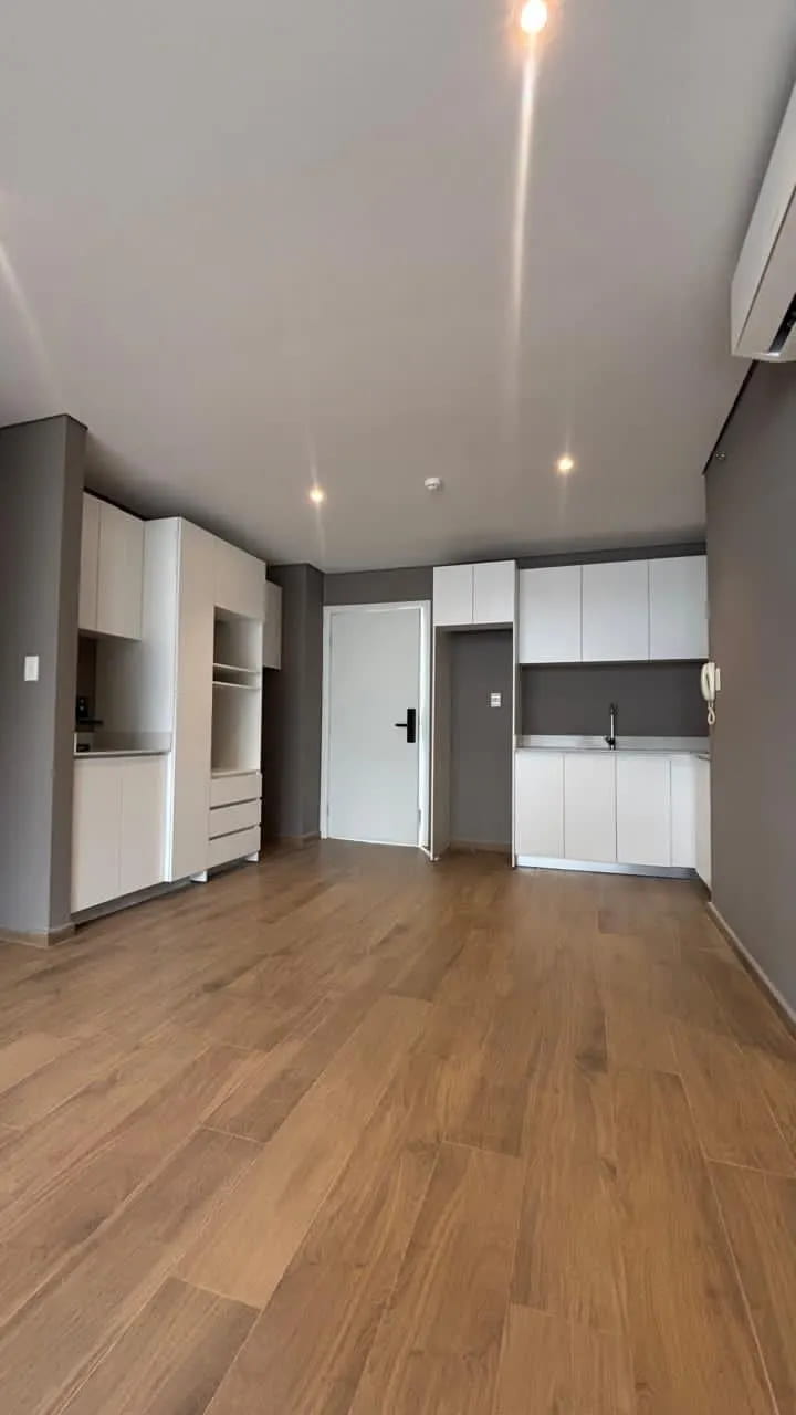 Departamento 2 suites en Villa Morra en alquiler y venta. — foto 3