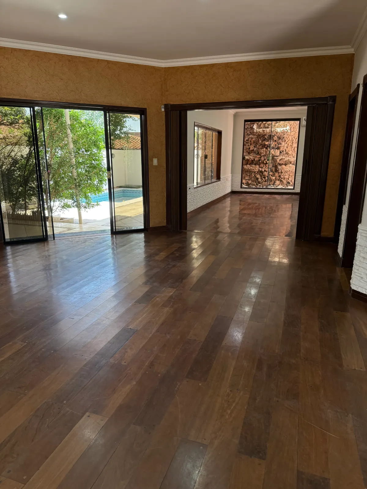 Casa 4 dormitorios en Mburucuyá, Asunción - foto 2